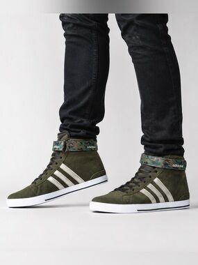 ADIDAS WOMEN’S DAILY TWIST MID-TOP SNEAKER  - GREEN SIZE 9 (NEW WITH TAGS)